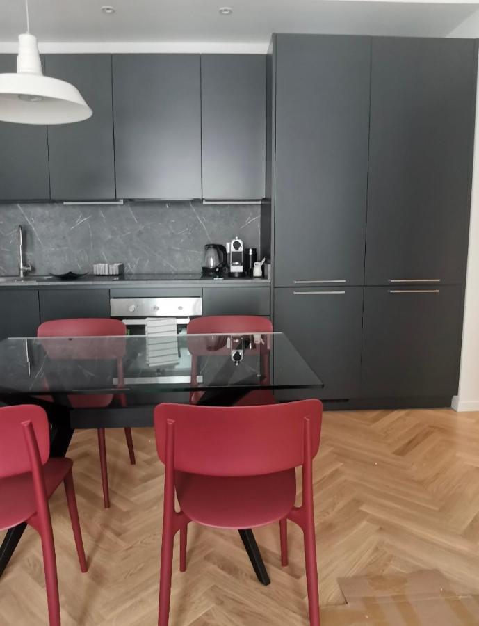 Milano: Incantevole Appartamento In Pieno Centro - Fancy Yellow Apartments Екстер'єр фото