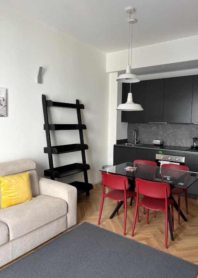 Milano: Incantevole Appartamento In Pieno Centro - Fancy Yellow Apartments Екстер'єр фото