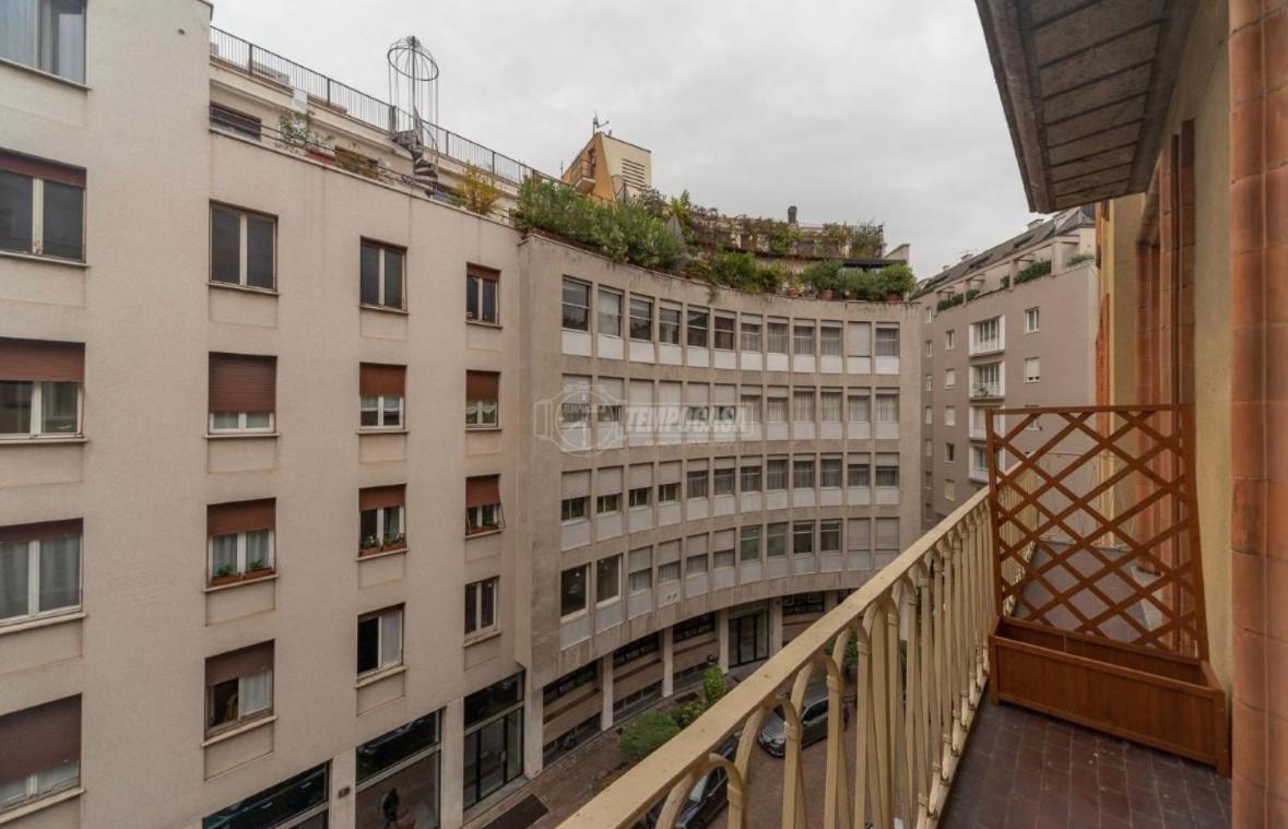 Milano: Incantevole Appartamento In Pieno Centro - Fancy Yellow Apartments Екстер'єр фото